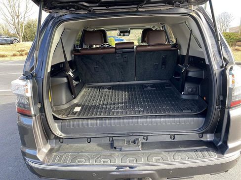 Used 2021 Toyota 4Runner Limited image 24