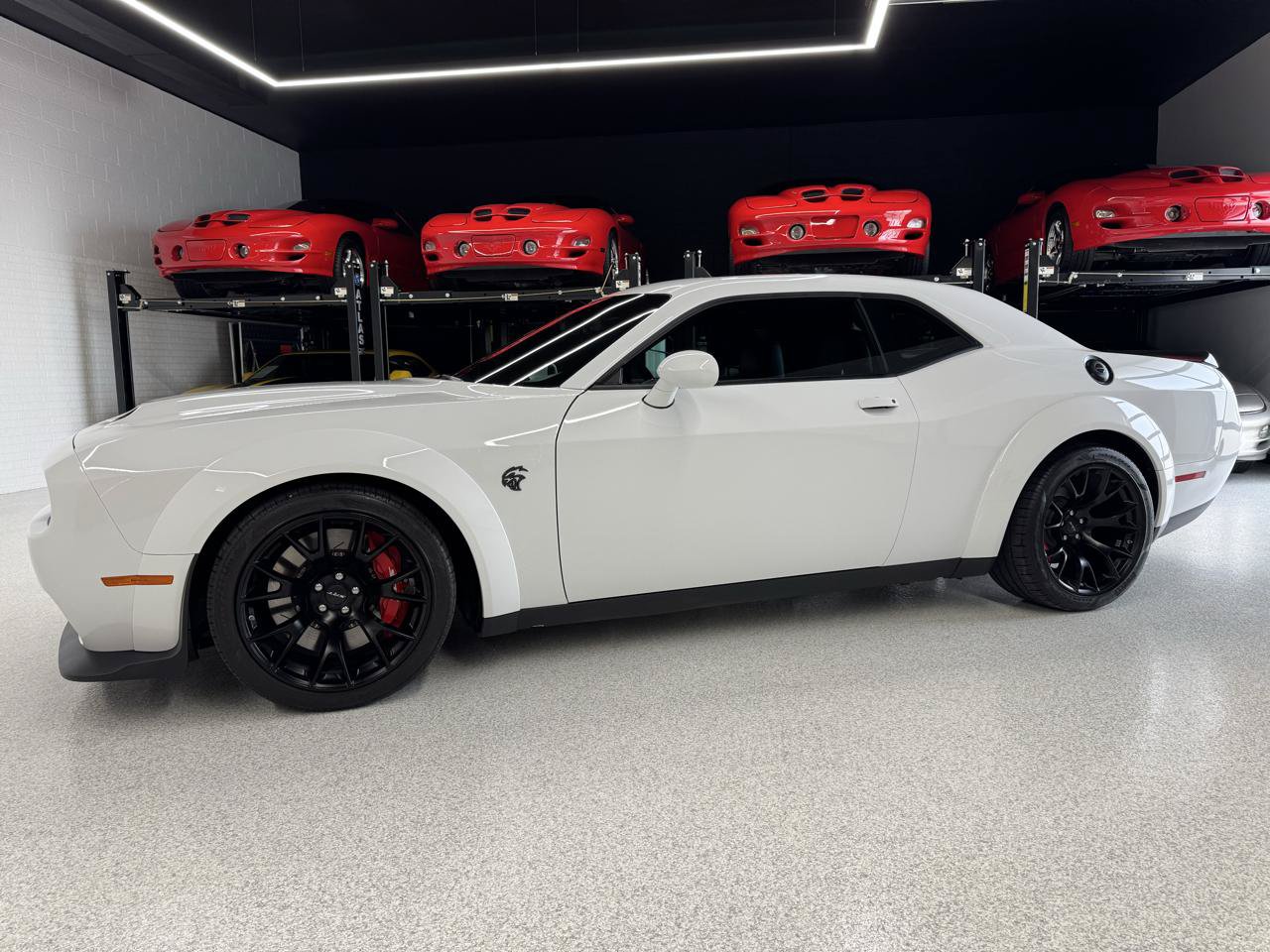 Used 2023 Dodge Challenger SRT Hellcat RWD image 8