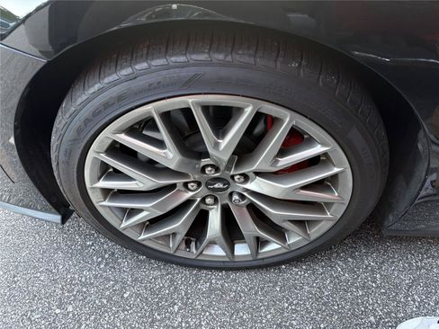 Used 2024 Ford Mustang GT Premium RWD image 7