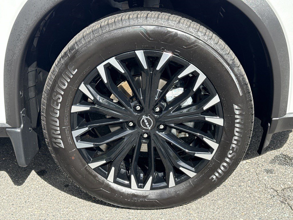 Used 2026 Nissan Rogue Dark Armor FWD image 9