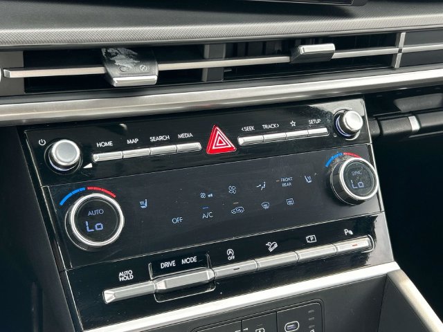 Used 2026 Hyundai Santa Fe SEL FWD image 33