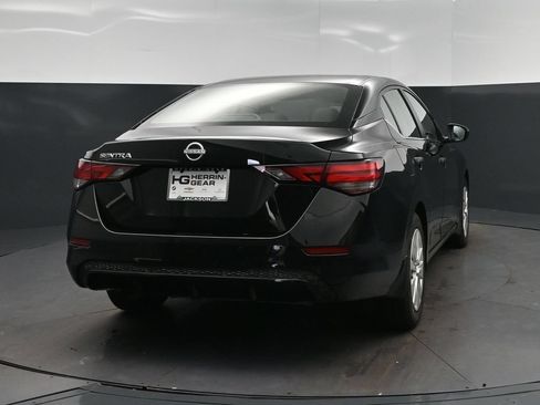 Used 2025 Nissan Sentra S FWD image 7