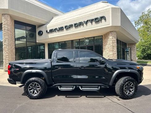 Used 2025 Chevrolet Colorado ZR2 w/ Technology Package AWD/4WD image 8