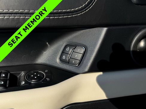 Used 2021 Ford Expedition Platinum image 15