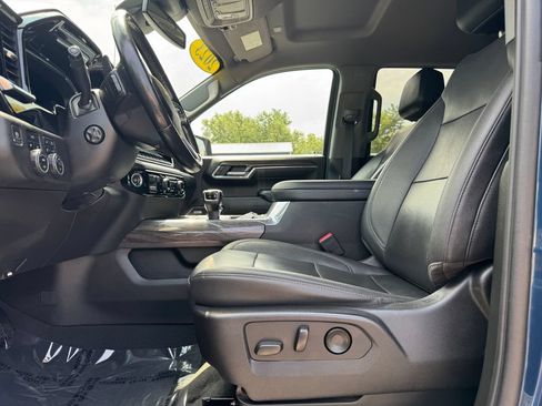 Used 2023 Chevrolet Silverado 1500 LTZ AWD/4WD image 18