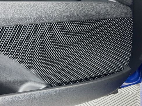 Used 2025 Toyota Camry SE w/ Convenience Package image 19