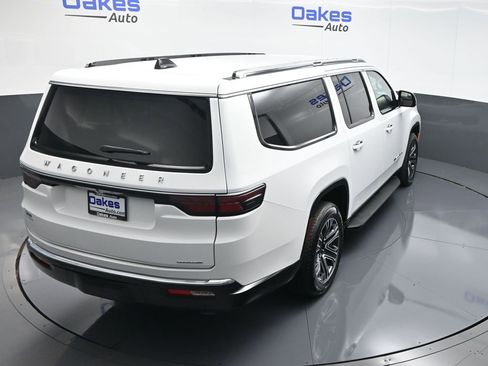 Used 2024 Jeep Wagoneer L Series II w/ Flexible Seating Group image 55