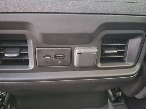 Used 2019 Chevrolet Silverado 1500 RST w/ All-Star Edition AWD/4WD image 11