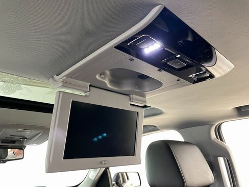 Used 2020 Chevrolet Tahoe LT image 45