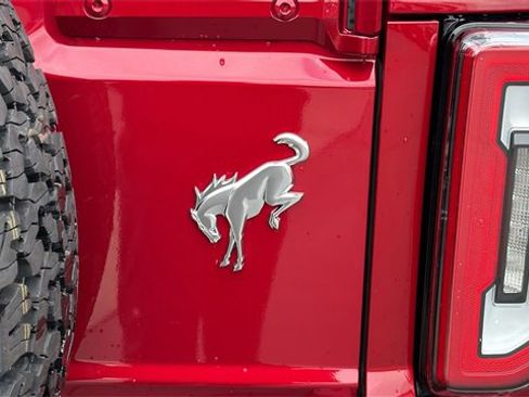 New 2025 Ford Bronco Badlands image 12