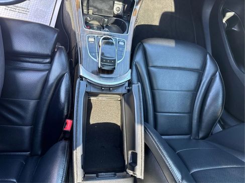 Used 2018 Mercedes-Benz C 300 4MATIC Sedan image 14