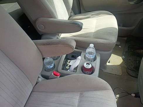 Used 2017 Nissan Quest SV FWD image 44
