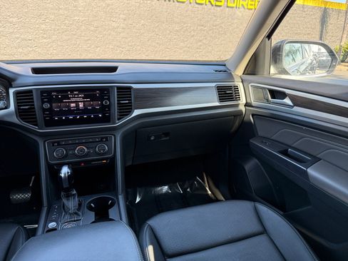 Used 2021 Volkswagen Atlas SE image 25