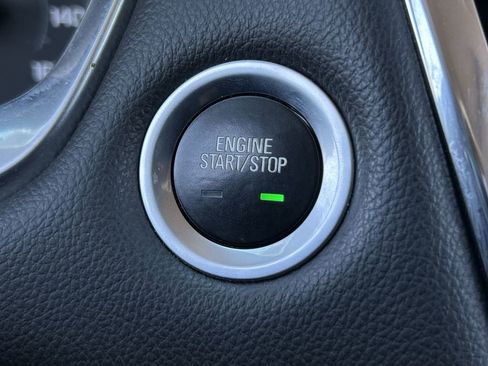 Used 2020 Chevrolet Traverse Premier image 17