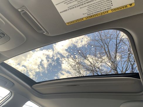 Used 2024 Toyota Camry SE image 28