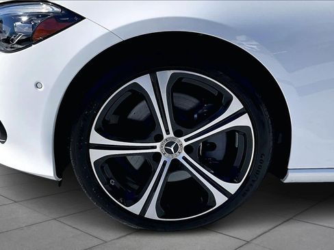 Used 2024 Mercedes-Benz C 300 Sedan image 9