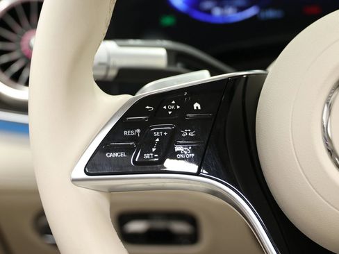 Used 2023 Mercedes-Benz EQS 580 EQS 580 4MATIC Sedan 4D image 24