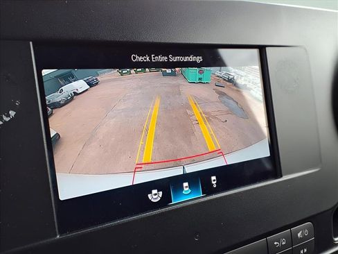 Used 2024 Mercedes-Benz Sprinter 2500 image 23