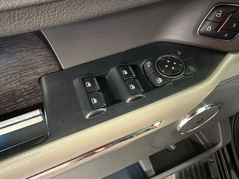 Used 2018 Ford Expedition Max Limited RWD image 13