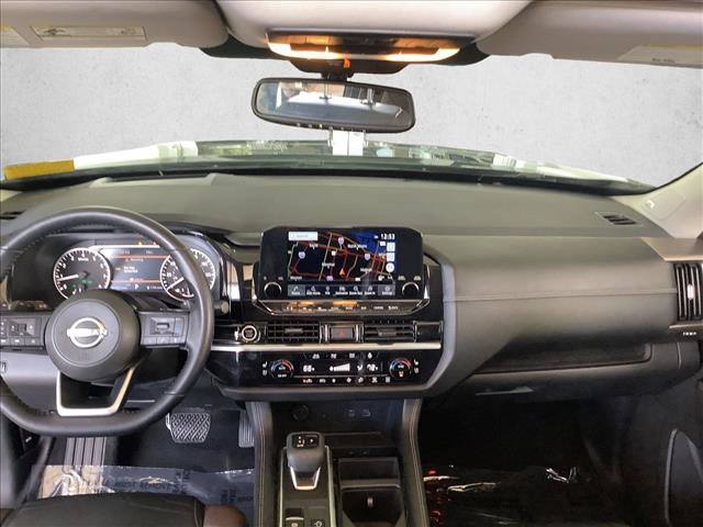 Used 2022 Nissan Pathfinder Platinum w/ Cargo Package AWD/4WD image 9