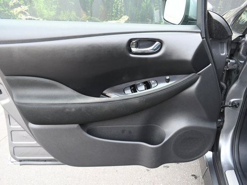 Used 2025 Nissan Leaf SV Plus FWD image 13