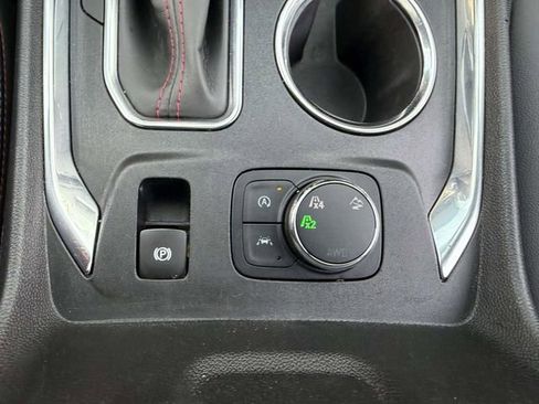 Certified 2023 Chevrolet Traverse RS image 23