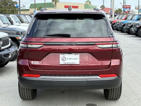 New 2026 Jeep Grand Cherokee Limited w/ Limited Altitude Package RWD image 6