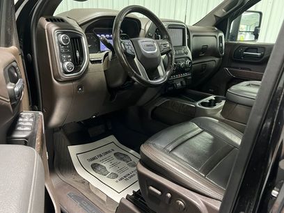Used 2020 GMC Sierra 2500 Denali w/ Denali Ultimate Package