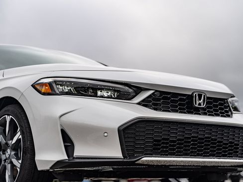 Used 2026 Honda Civic Sport Touring image 6