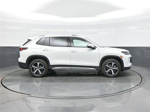 New 2026 Volkswagen Tiguan SE image 8