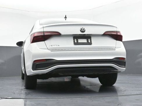 Used 2024 Volkswagen Jetta S image 29