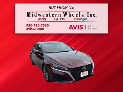 Used 2024 Nissan Altima 2.5 SV w/ SV Premium Package