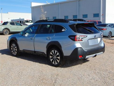 Used 2023 Subaru Outback Limited XT image 6