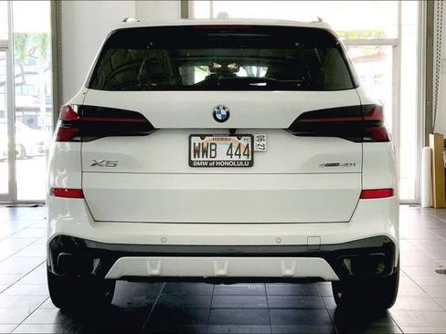Used 2024 BMW X5 sDrive40i w/ M Sport Package RWD image 4
