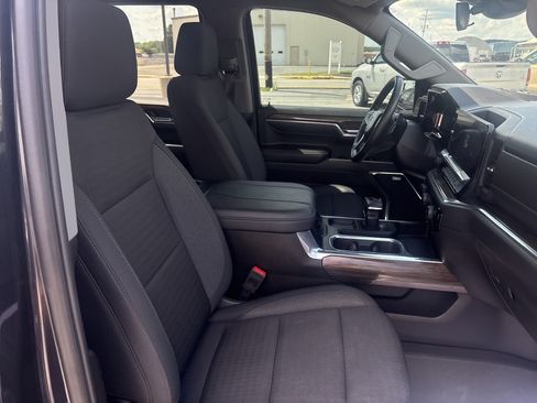 Used 2023 Chevrolet Silverado 1500 RST AWD/4WD image 7