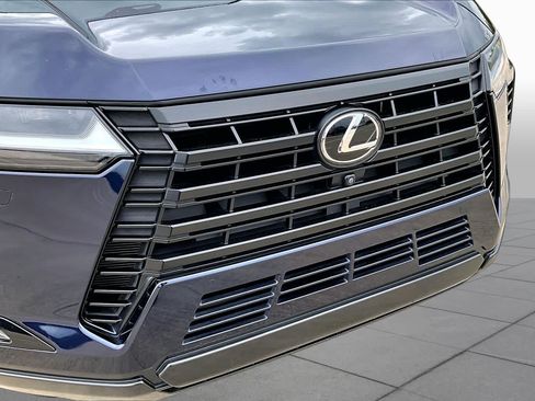 Used 2024 Lexus GX 550 w/ Accessory Package (Z1) AWD/4WD image 30