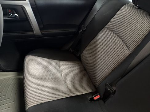 Used 2015 Toyota 4Runner SR5 AWD/4WD image 12
