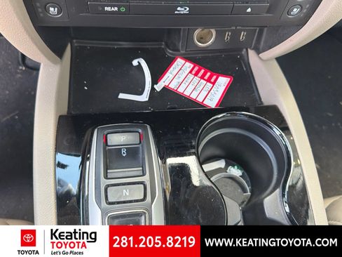Used 2018 Honda Pilot Elite image 23