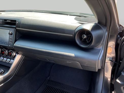 Used 2025 Toyota GR86 Premium RWD image 17