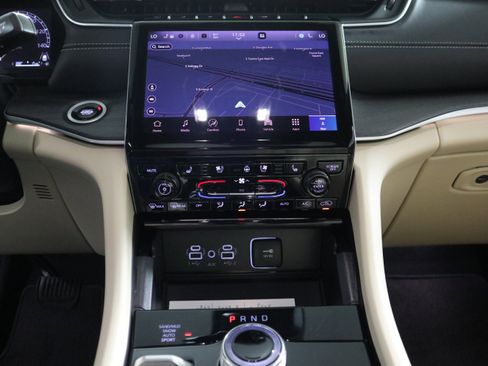 New 2025 Jeep Grand Cherokee L Limited w/ Luxury Tech Group II image 25