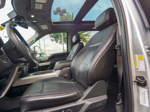 Used 2017 Ford F350 Lariat w/ Lariat Ultimate Package AWD/4WD image 24