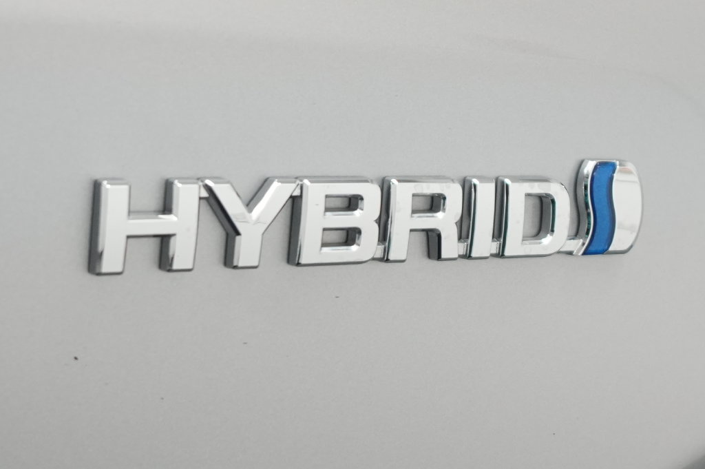 Used 2018 Toyota RAV4 Limited AWD/4WD image 11
