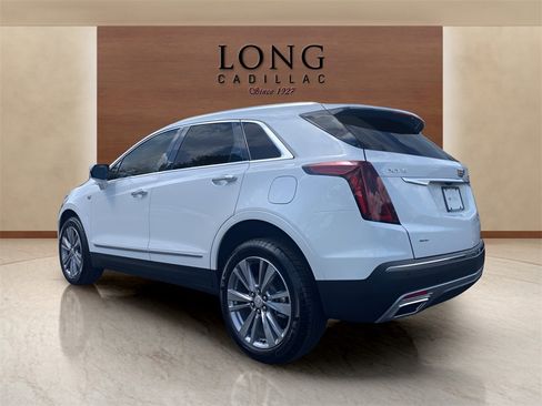 Certified 2024 Cadillac XT5 Premium Luxury image 3