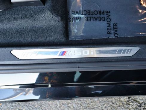 Used 2021 BMW X7 M50i w/ Dynamic Handling Package AWD/4WD image 70