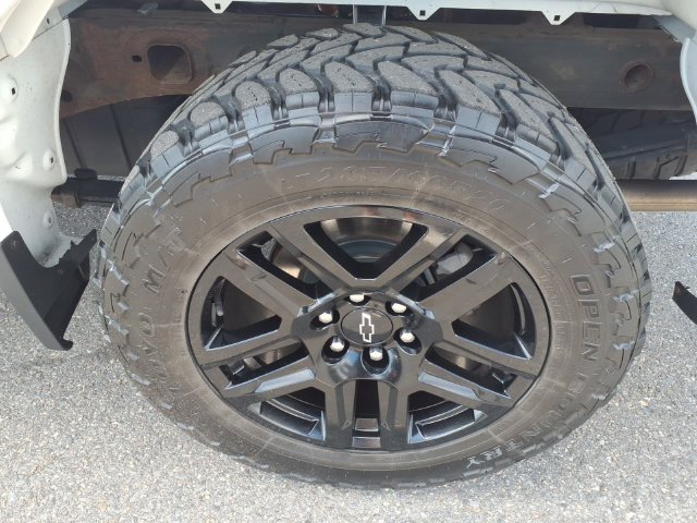 Used 2022 Chevrolet Silverado 1500 RST w/ Z71 Off-Road Package AWD/4WD image 9