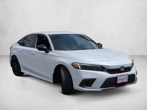 Used 2022 Honda Civic Sport image 3