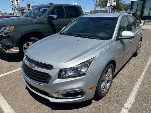 Used 2015 Chevrolet Cruze LT FWD image 1