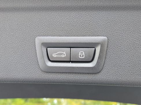 New 2026 BMW X6 M60i w/ Executive Package image 13