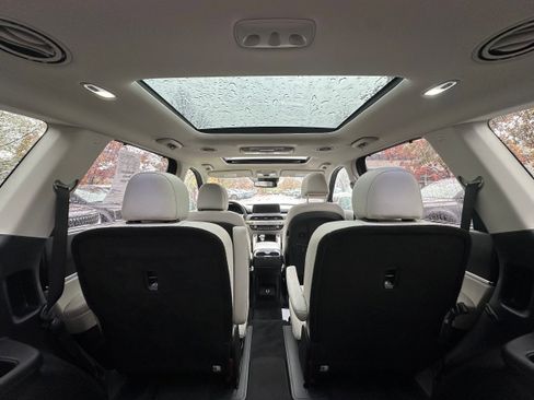 Used 2022 Kia Telluride SX w/ Nightfall Edition Package image 12