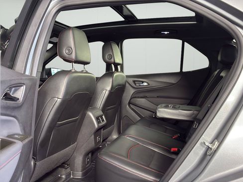 Used 2024 Chevrolet Equinox RS w/ RS Leather Package AWD/4WD image 16